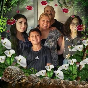 Meet your Posher, Ileana